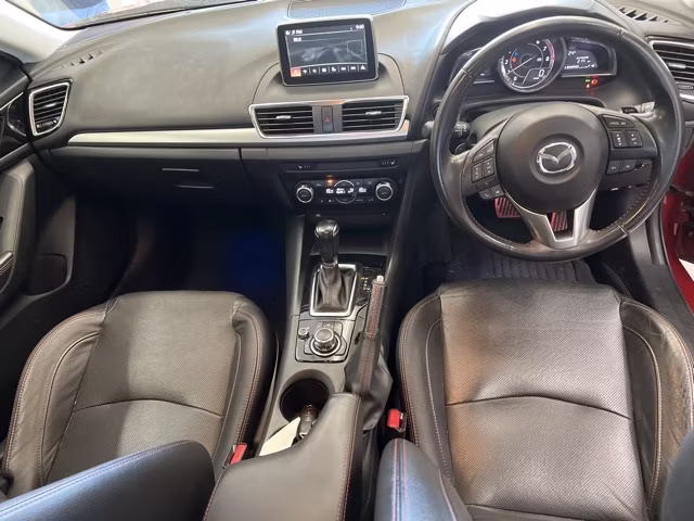 MAZDA AXELA