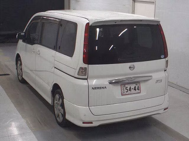 NISSAN SERENA