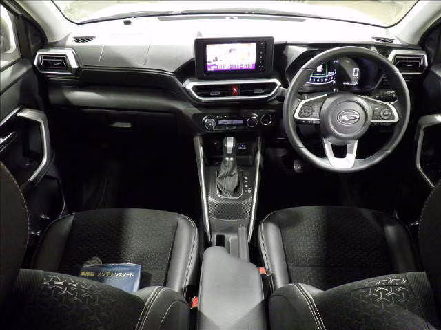 DAIHATSU ROCKY