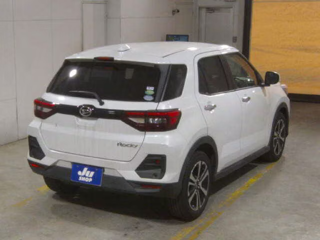 DAIHATSU ROCKY