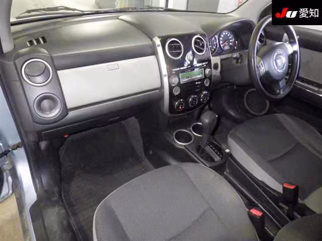 MAZDA VERISA
