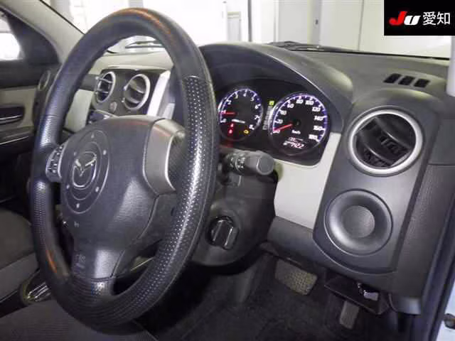 MAZDA VERISA