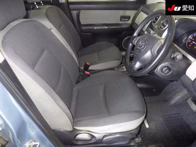 MAZDA VERISA