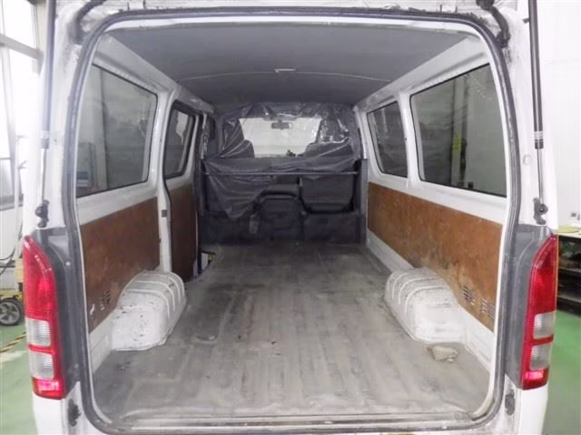 TOYOTA REGIUS ACE