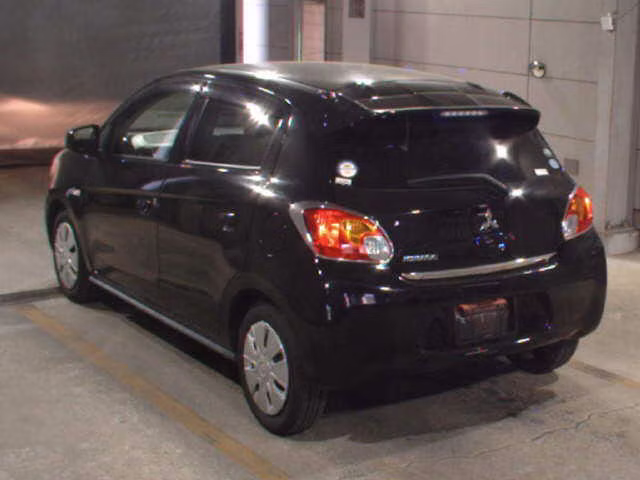MITSUBISHI MIRAGE