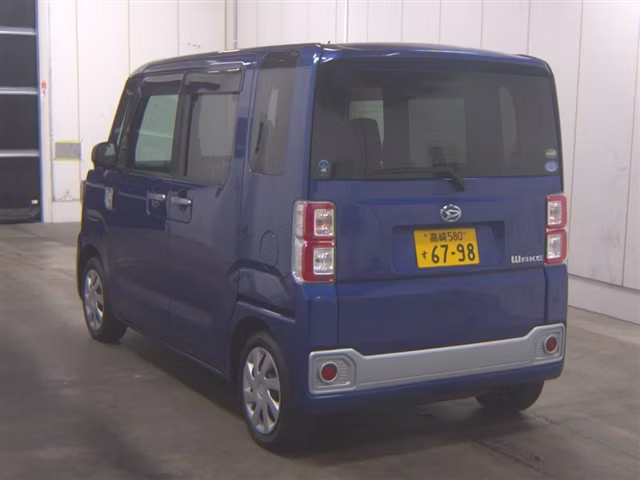 DAIHATSU WAKE