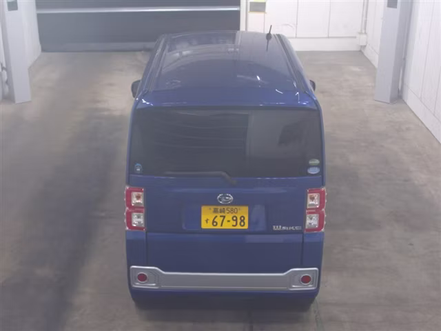 DAIHATSU WAKE