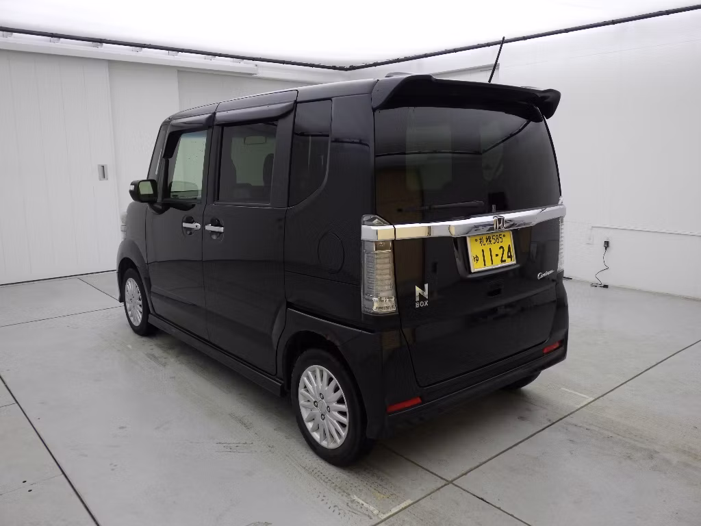 HONDA N-BOX