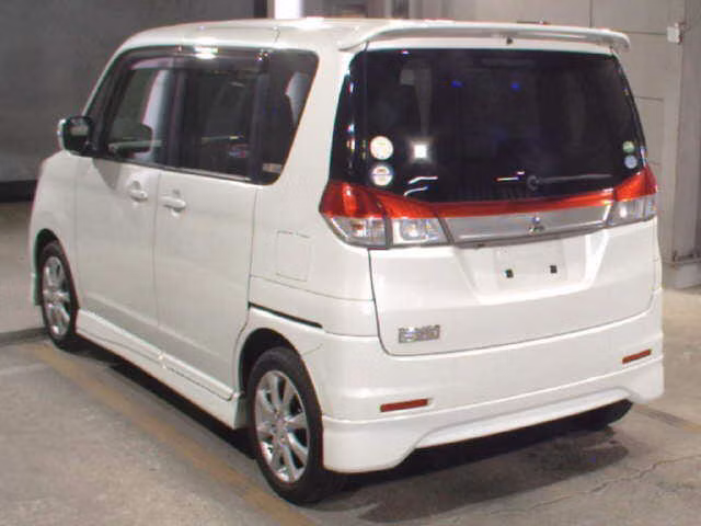 MITSUBISHI DELICA D:2