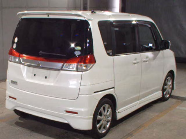 MITSUBISHI DELICA D:2