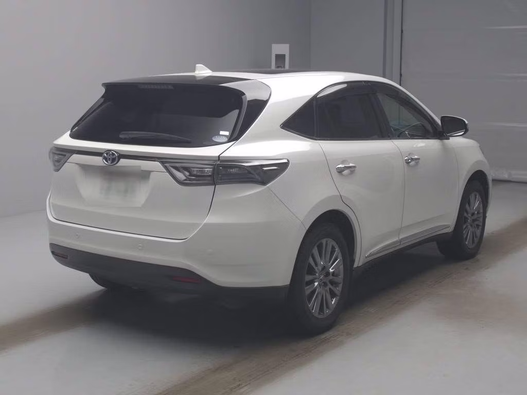 TOYOTA HARRIER