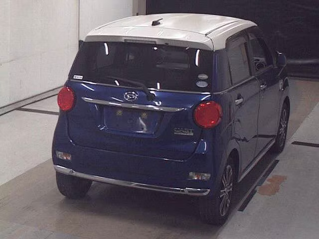 DAIHATSU CAST