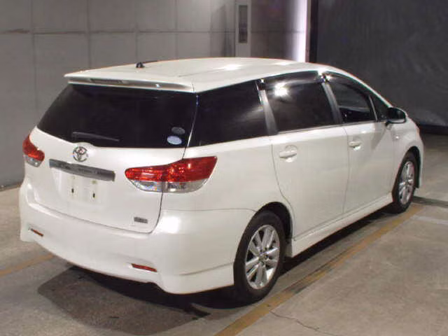 TOYOTA WISH
