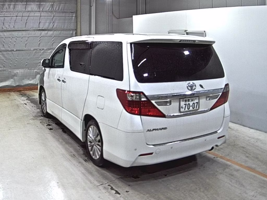 TOYOTA ALPHARD