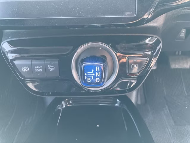 TOYOTA PRIUS PHV