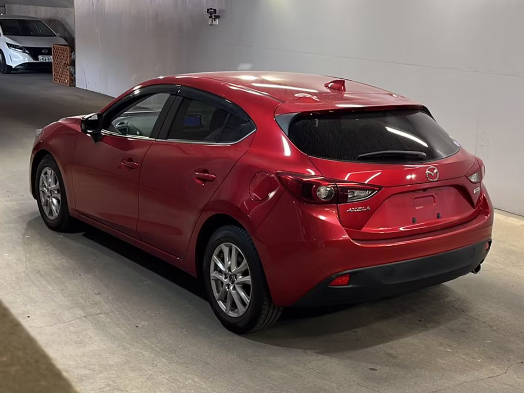 MAZDA AXELA
