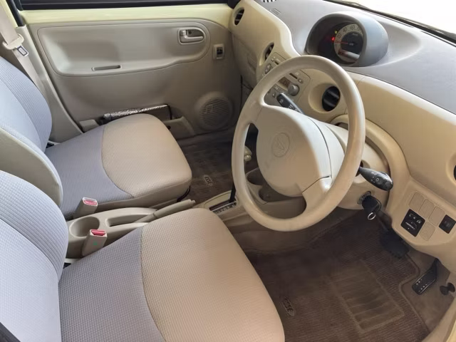 DAIHATSU ESSE