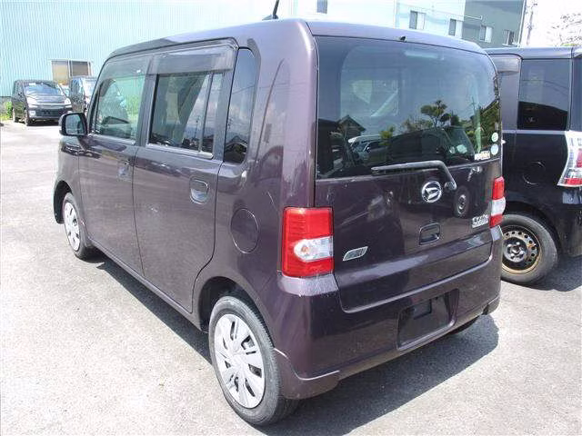 DAIHATSU MOVE CONTE
