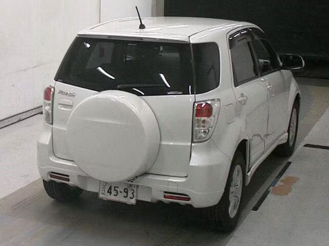 TOYOTA RUSH