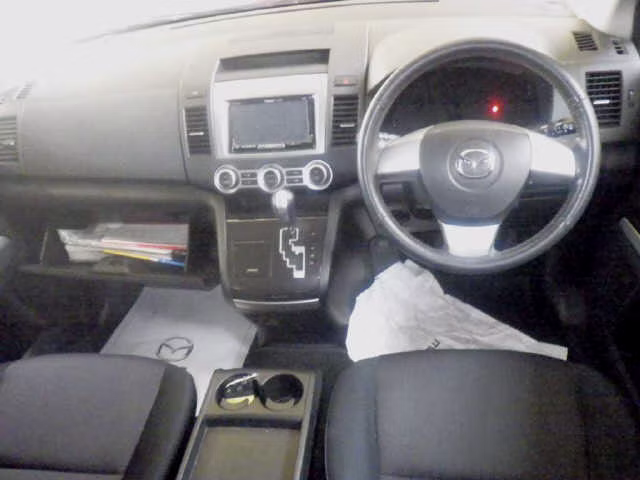 MAZDA MPV