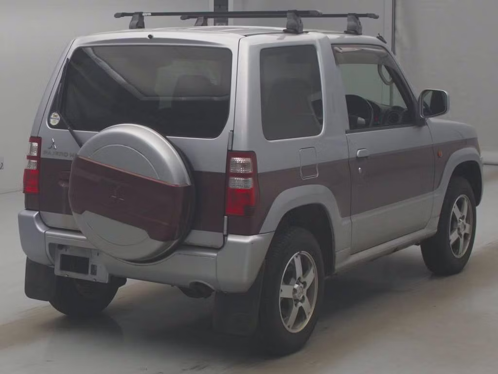 MITSUBISHI PAJERO MINI