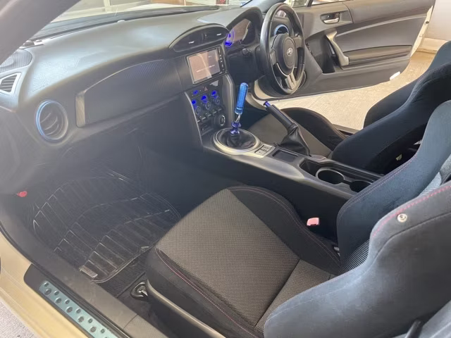 SUBARU BRZ