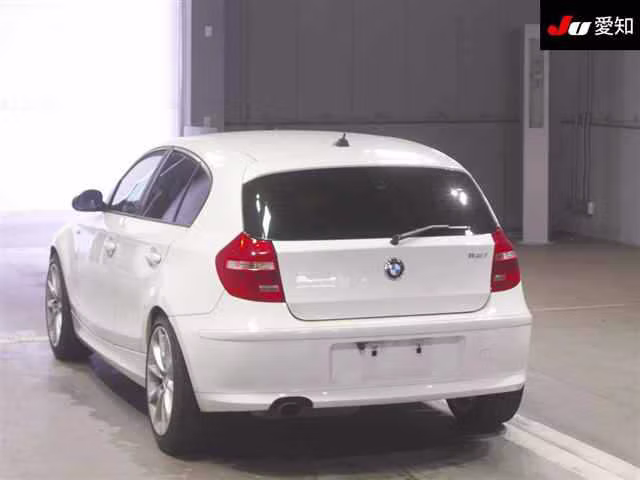 BMW 1-SERIES