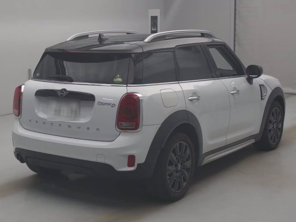 MINI CROSSOVER