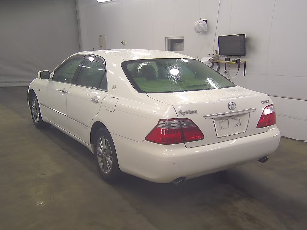 TOYOTA CROWN