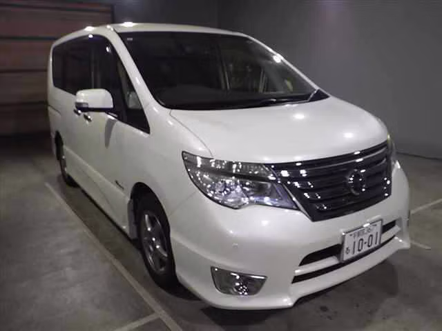 NISSAN SERENA