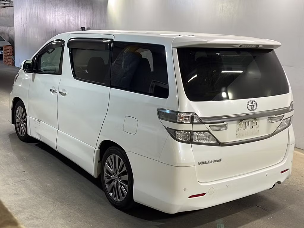 TOYOTA VELLFIRE