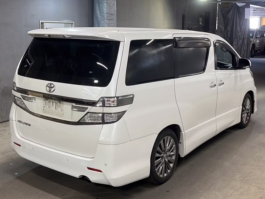 TOYOTA VELLFIRE