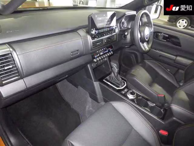 MITSUBISHI TRITON