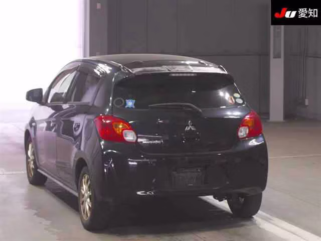 MITSUBISHI MIRAGE