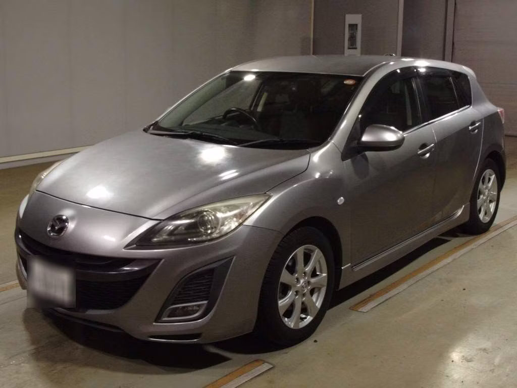 MAZDA AXELA