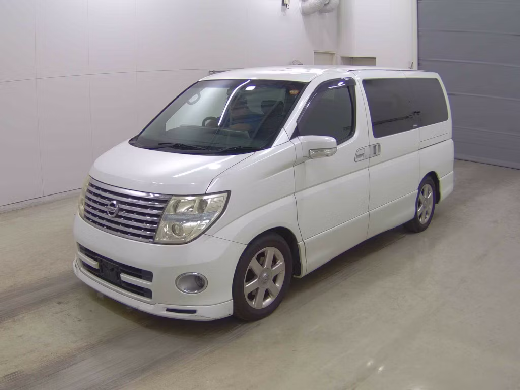 NISSAN ELGRAND