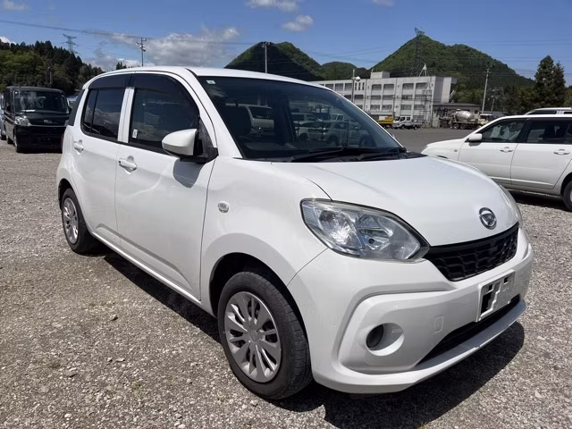 DAIHATSU BOON