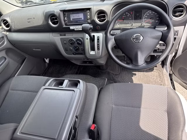 NISSAN NV350 CARAVAN