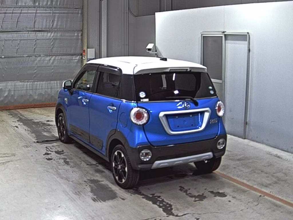 DAIHATSU CAST