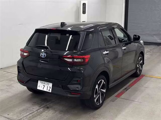 DAIHATSU ROCKY