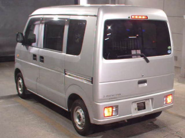 MITSUBISHI MINICAB