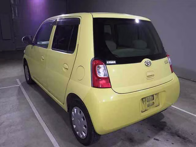 DAIHATSU ESSE