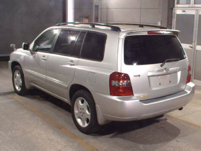 TOYOTA KLUGER V