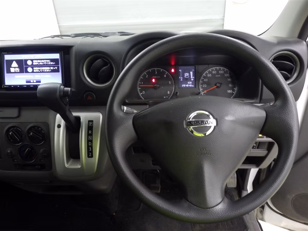 NISSAN NV350 CARAVAN