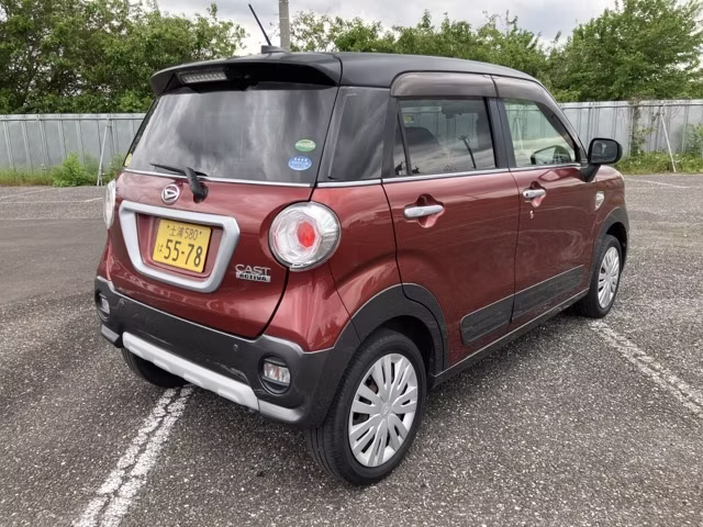 DAIHATSU CAST