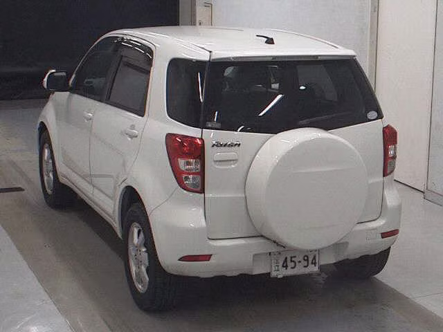 TOYOTA RUSH