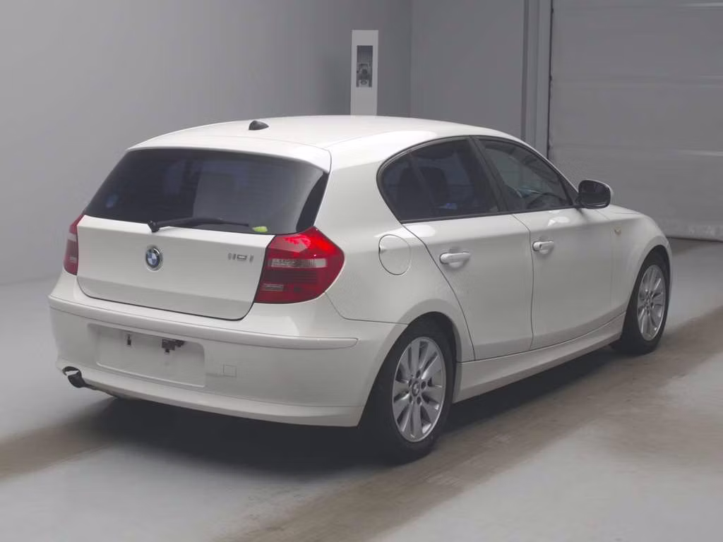 BMW 1-SERIES