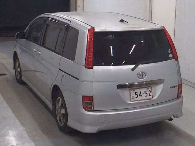 TOYOTA ISIS