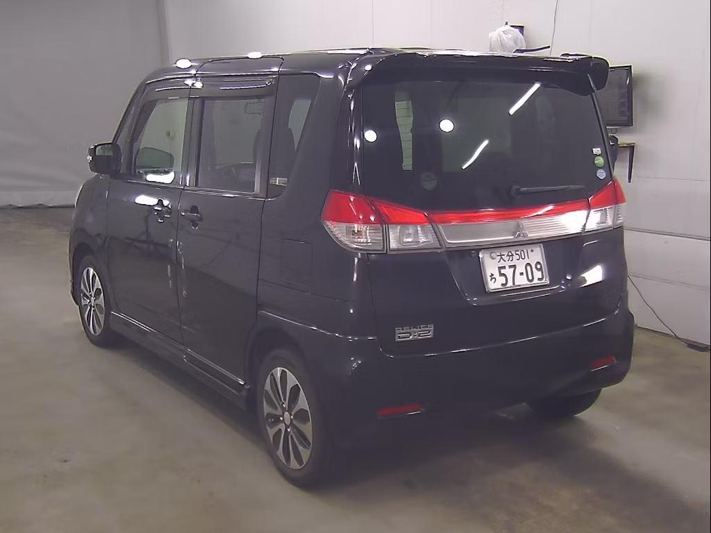 MITSUBISHI DELICA D:2