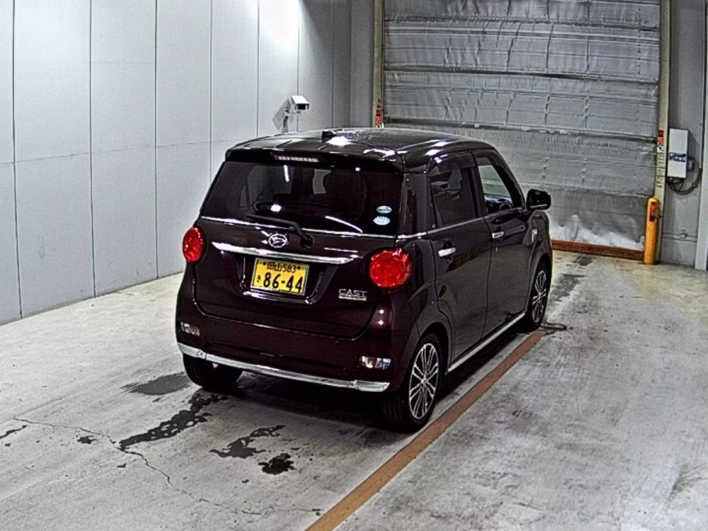 DAIHATSU CAST